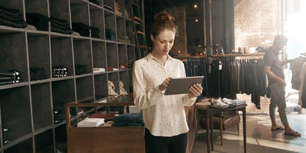 PLM Demo Series: Retail Review Mobile App Feature
