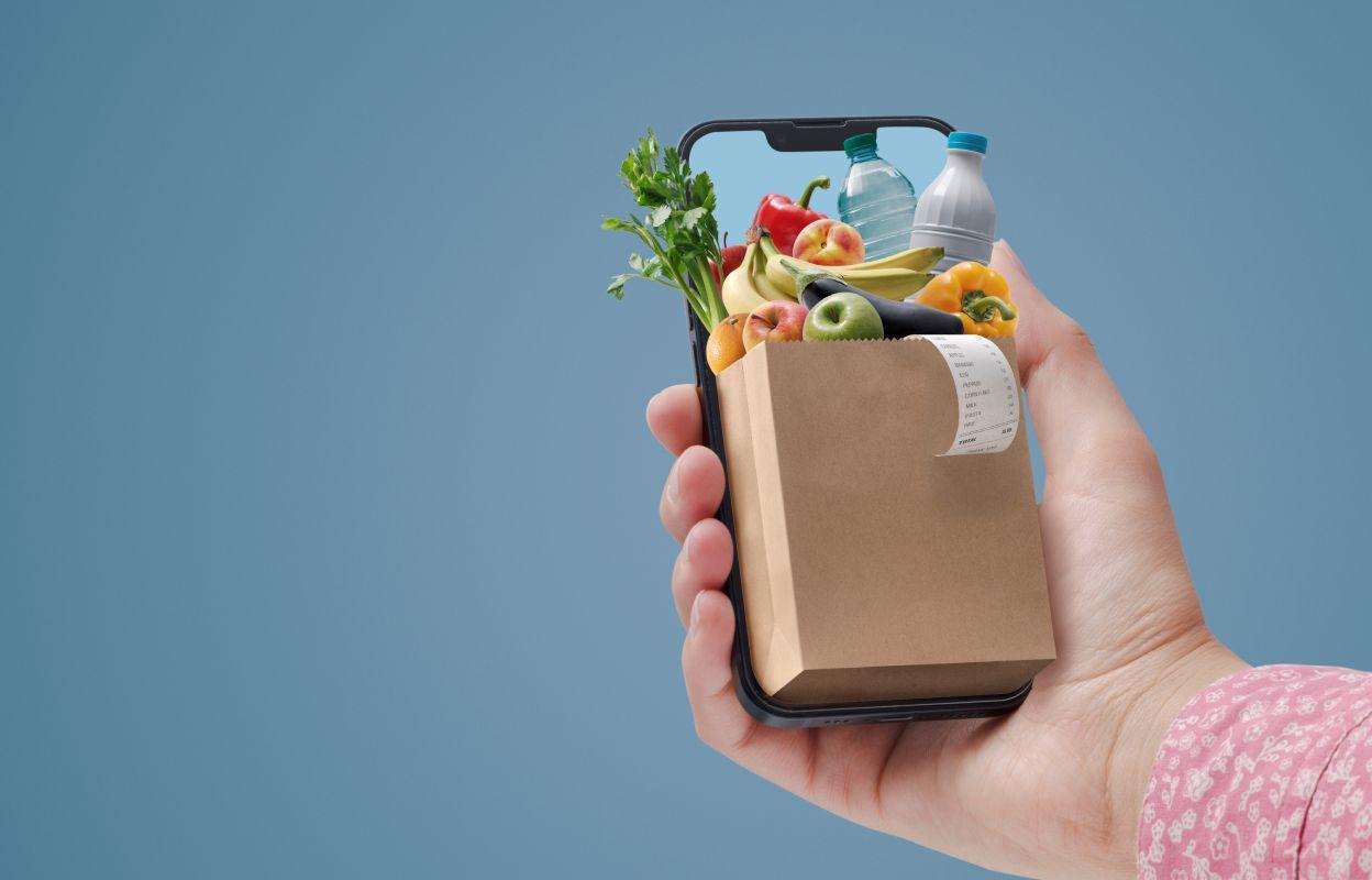 Why Food and Beverage Brands, Producers and Retailers are Getting a Taste for Total Digital Transformation Featured